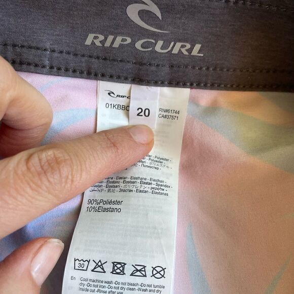 RIP CURL Men Swim Shorts Size 20 NWOT - Picture 2 of 4